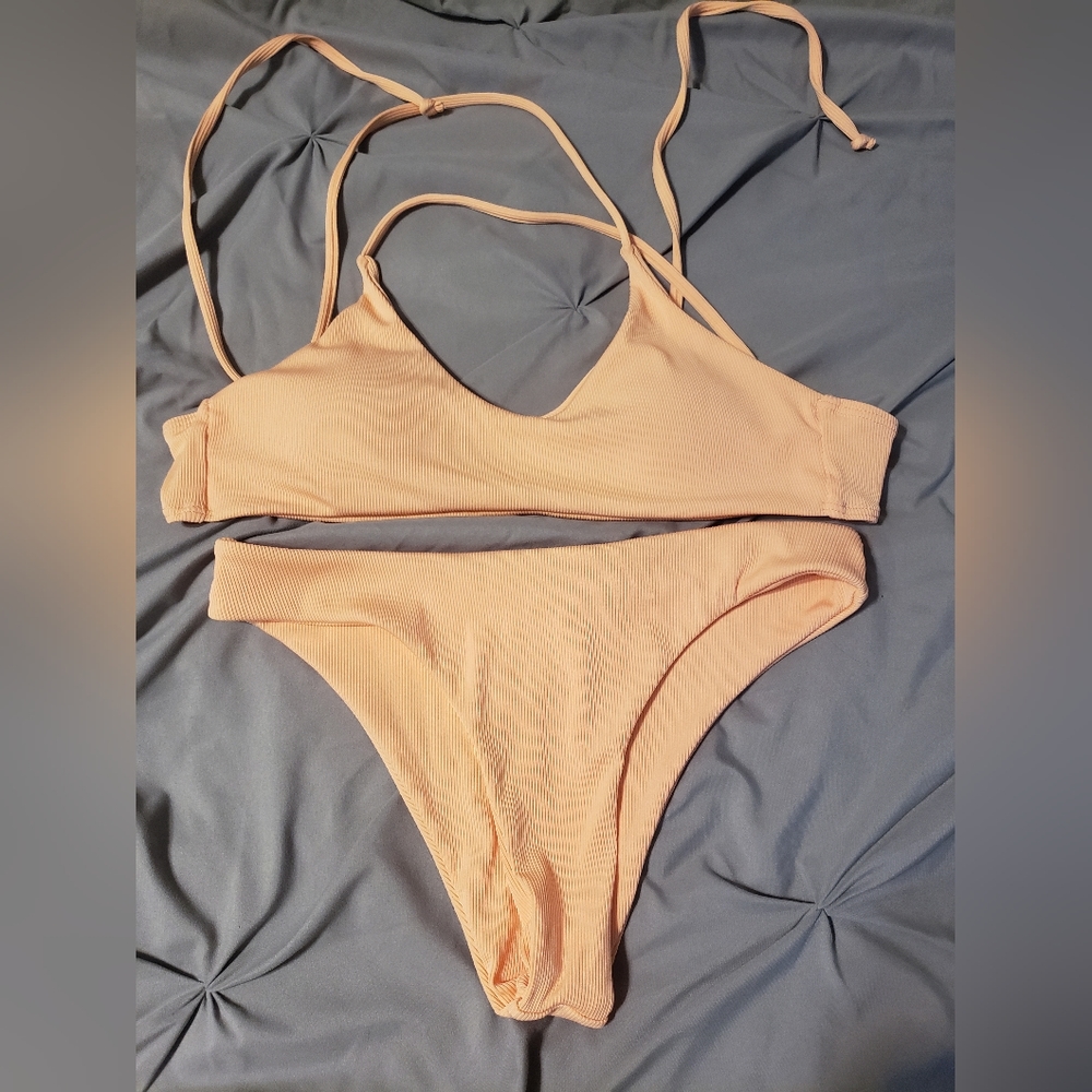 Shein Bikini, Medium